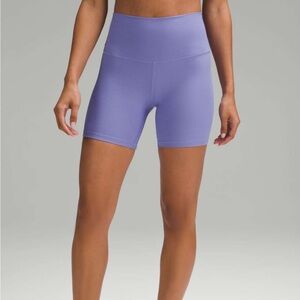 Lululemon Purple High Rise Women's Grid 6” Yoga Shorts Lavender